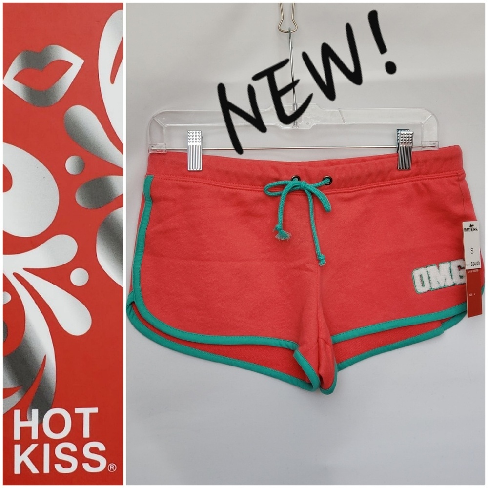 🩵NWT🩵 HOT KISS "OMG" shorts *small🤍